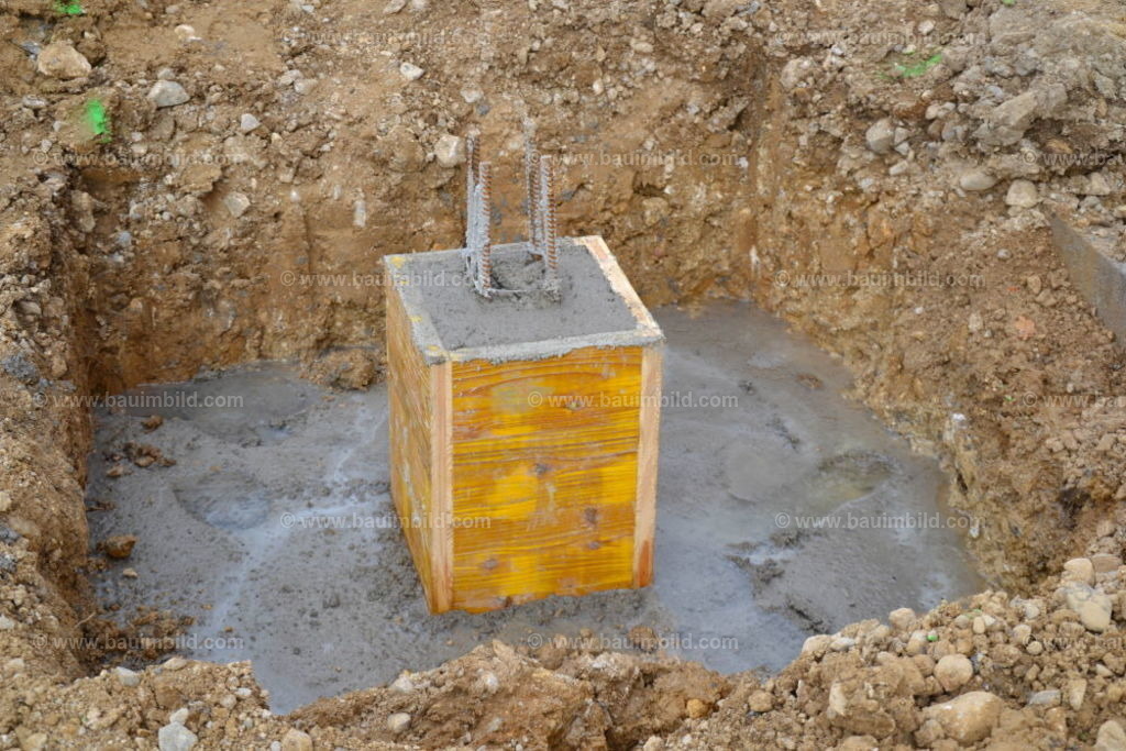 bib-lg04-betonarbeiten-0261 | Nach LV-Leistungsgruppen sortierte Detailfotos über den Bau eines Hauses. Alle Hausbau-Bilder direkt vom Urheber und Autor der Website Haus-Selber-Bauen.com