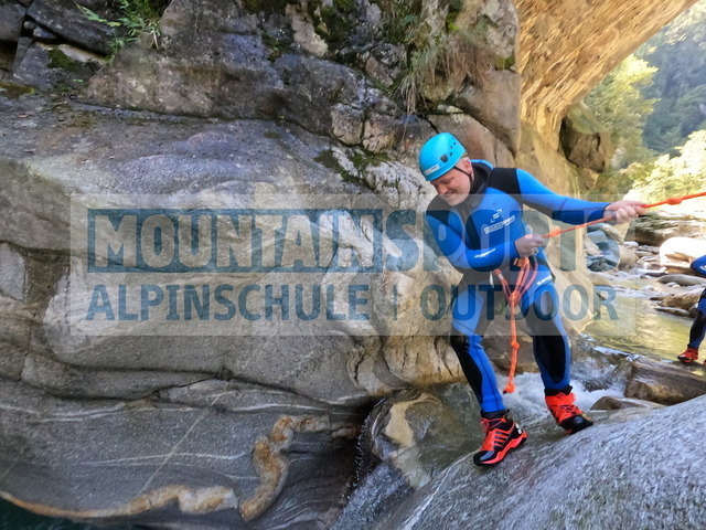 GOPR6601 | Bestelle die Bilder deines Berg- oder Wasser-Abenteuers mit Mountain Sports bequem von zu Hause aus direkt über unseren Online Fotoshop von pictrs.com. - Realisiert mit Pictrs.com