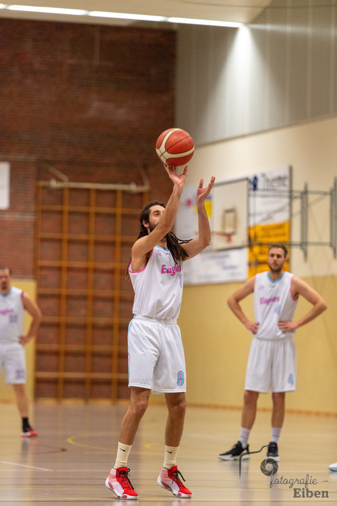 TSG Westerstede 3-VFL Löningen | TSG Westerstede 3 (weiß)-VFL Löningen (schwarz) am 14.01.2024; in Westerstede (Hössensporthalle), Photo: Philip Eiben 2023 - Realisiert mit Pictrs.com