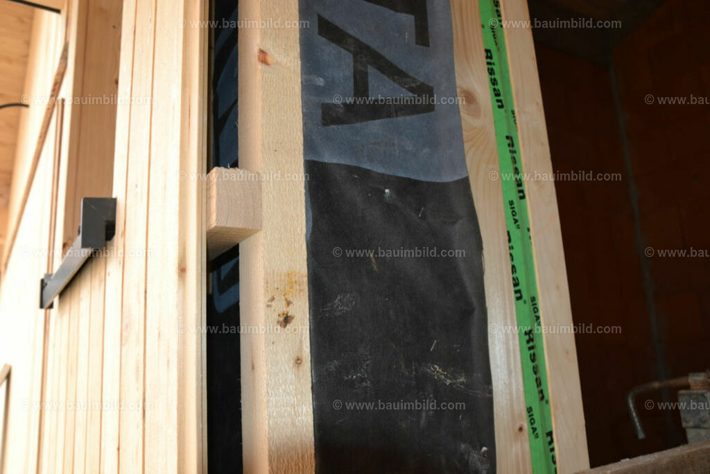 bib-lg13-holzbau-ausbau-0147 | Nach LV-Leistungsgruppen sortierte Detailfotos über den Bau eines Hauses. Alle Hausbau-Bilder direkt vom Urheber und Autor der Website Haus-Selber-Bauen.com