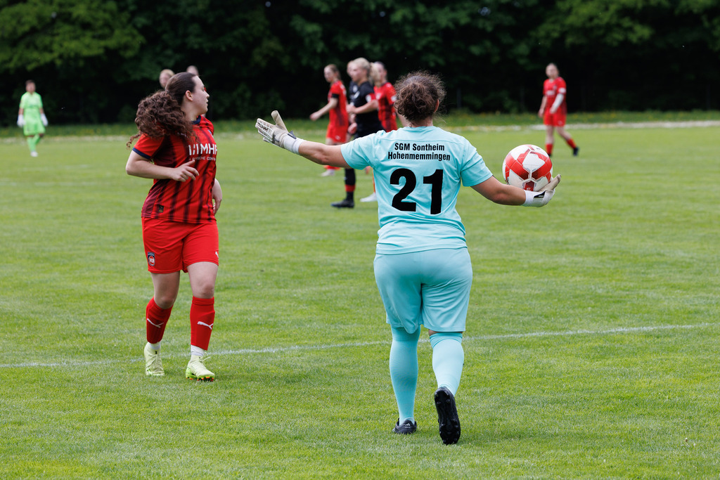 20260517-SGMHS-FCH_055 | SGM Hohenmemmingen/Sontheim vs. 1.FC Heidenheim 1846 II, Fußball, Frauen, Bezirksliga Meisterrunde, 2025/2026, 4. Spieltag, 17.05.2026 in Sontheim, Rasenplatz 1(Foto: Michael Bulling) - Realisiert mit Pictrs.com