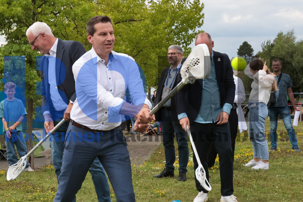 SES_TTG3X320250717-172 | bond - Realisiert mit Pictrs.com