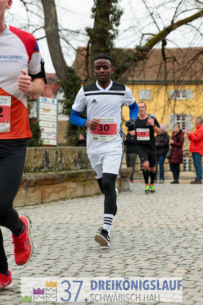 VR Bank Hauptlauf 10000m | 3 Koenigslauf 2023 - Realisiert mit Pictrs.com