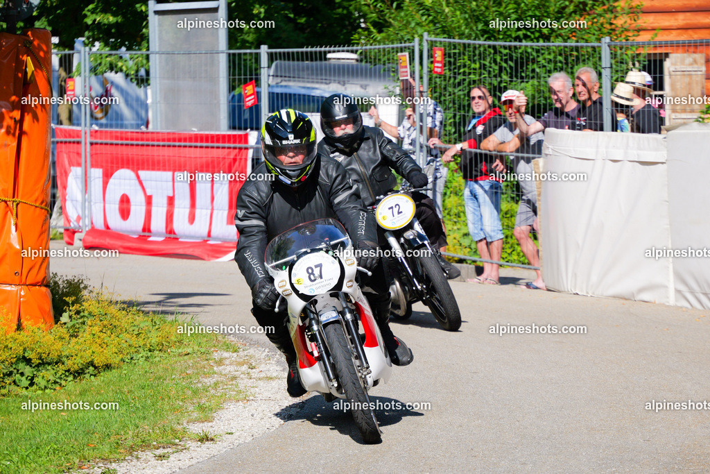 P1025768 | Erleben Sie atemberaubende, hochqualitative Fotos Ihrer Fahrt entlang der malerischen Alpenstraßen. Besuchen Sie alpineshots.com, um professionelle Aufnahmen Ihrer unvergesslichen Reise zu finden und zu kaufen - Realisiert mit Pictrs.com