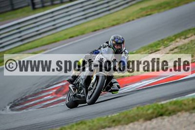 spof9091 | Professionelle Fotos von Sportveranstaltungen, aber auch Hochzeiten und anderen Events. - Realisiert mit Pictrs.com