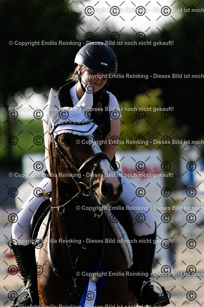 CL5A1526 | Emilia Reinking Fotografie - Realisiert mit Pictrs.com