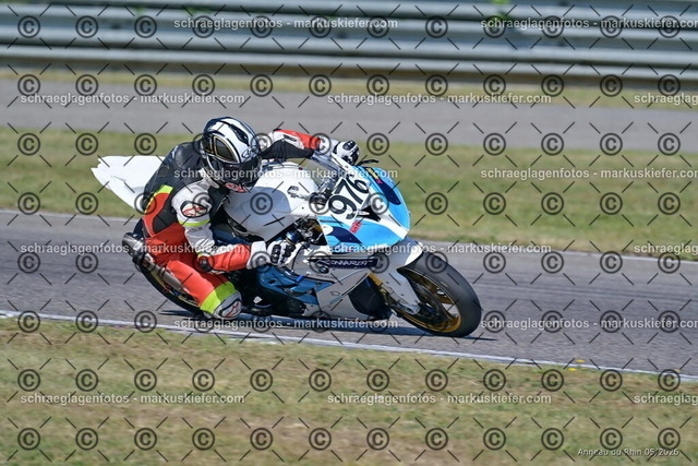 26BT02-0041 | markuskiefer.com - Realisiert mit Pictrs.com