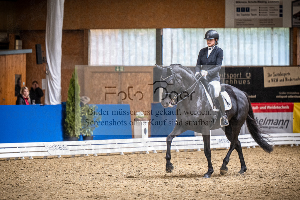 DOS_2819 | Entdecke hochwertige Reitturnierfotos von Foto Oger. Professionell, emotional und authentisch – jetzt Lieblingsmomente im Shop bestellen.Deutschlandweite Turnierfotografie. - Realisiert mit Pictrs.com