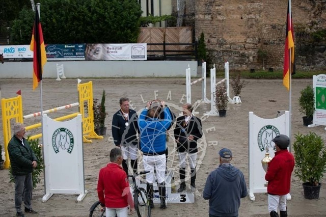 2B4A3314 | pixelfaenger - Realisiert mit Pictrs.com