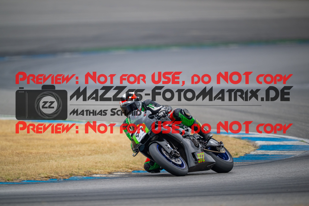MaZZes-Fotomatrix-20260809-580246 | R1