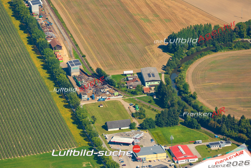Luftaufnahme der Stadt Aurolzmünster - Die Luftaufnahme wurde 2025 vom UL-Flugzeug heraus erstellt ( keine Drohne ) - Hochauflösende Luftaufnahme - für professionelle Ausdrucke geeignet. Die Geschenkidee !Mit Lizenz und Bildrechte bestellbar