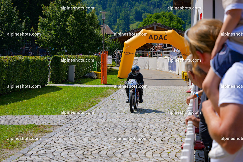 P1014721 | Erleben Sie atemberaubende, hochqualitative Fotos Ihrer Fahrt entlang der malerischen Alpenstraßen. Besuchen Sie alpineshots.com, um professionelle Aufnahmen Ihrer unvergesslichen Reise zu finden und zu kaufen - Realisiert mit Pictrs.com