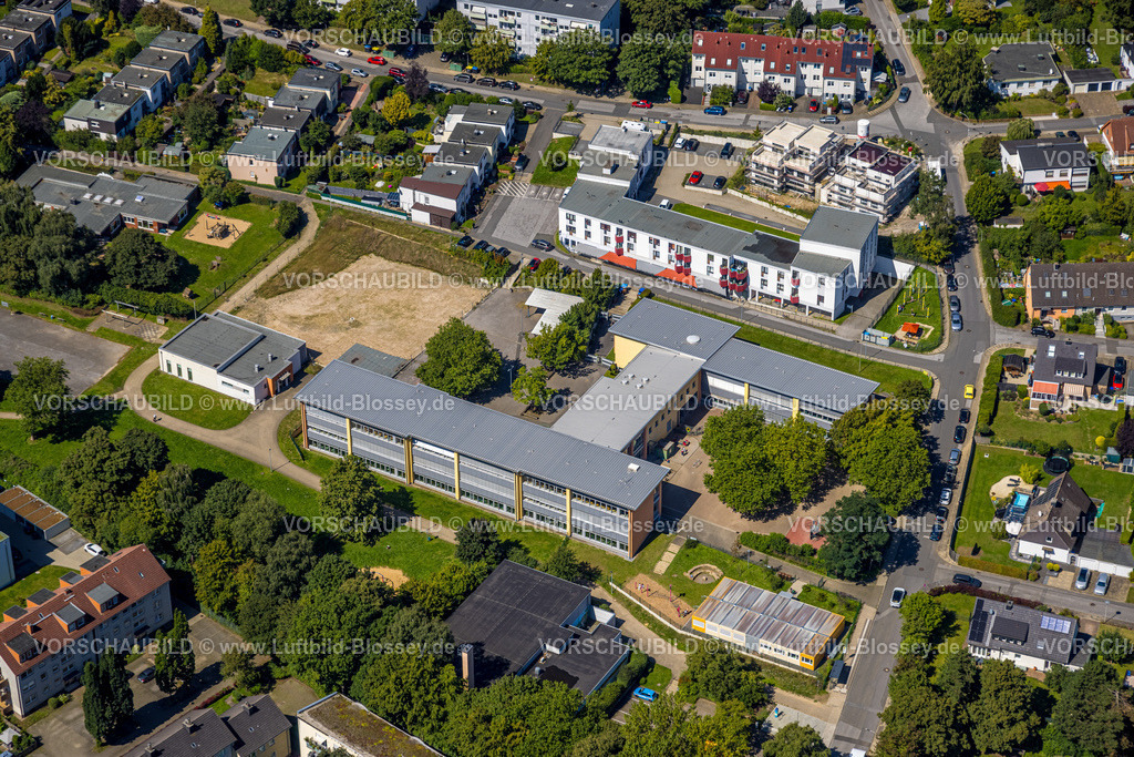 Witten230800703 | Luftbild, Grundschule Vormholz, Vormholz, Witten, Ruhrgebiet, Nordrhein-Westfalen, Deutschland