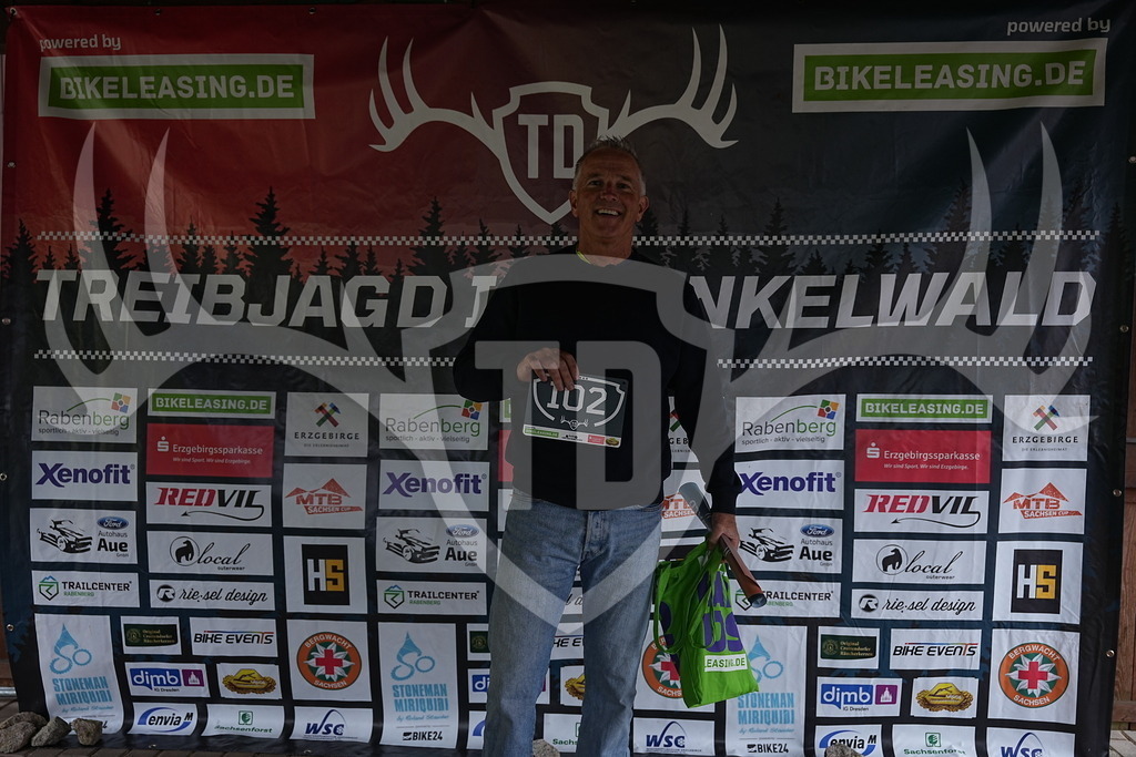 A1_09303 | Fotogalerie der Treibjagd im Dunkelwald - Dein MTB Etappenrennen im Erzgebirge - Realisiert mit Pictrs.com