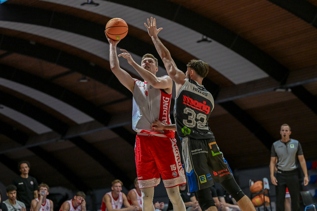 rsk_058 | Fotos von Basketballspielen aus dem Raum NRW fotografiert von Gero Mueller-Laschet und Daniel Schaefer - Realisiert mit Pictrs.com