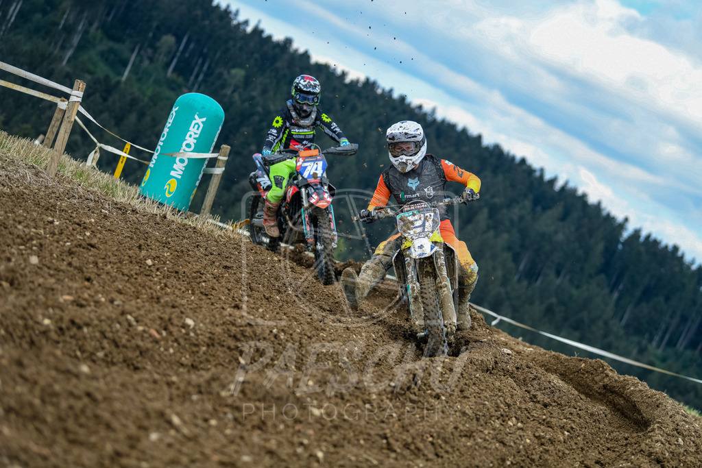 Lady (138) | Paeschuphoto Shop - Wer nicht sucht der auch nicht findet.Ob Motocrossbilder oder von einem besuchtem Spiel, Hauptsache Action. - Realisiert mit Pictrs.com
