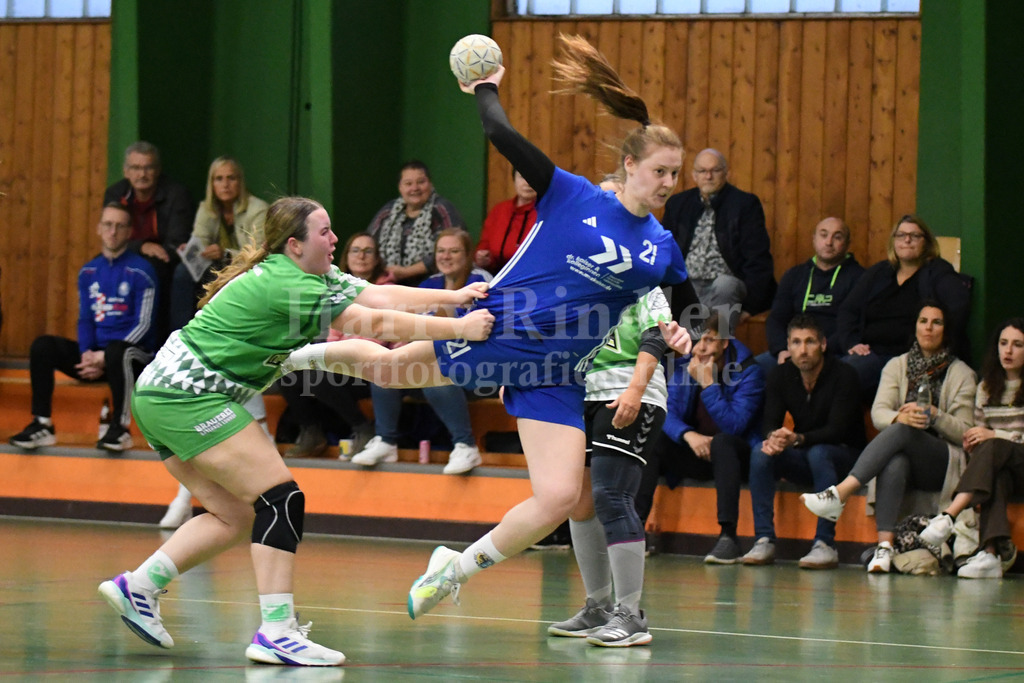 SSG Metten :  TSV Schleißheim II  33:18 | Thyra Köck (SSG Metten Damen #21) - Realisiert mit Pictrs.com