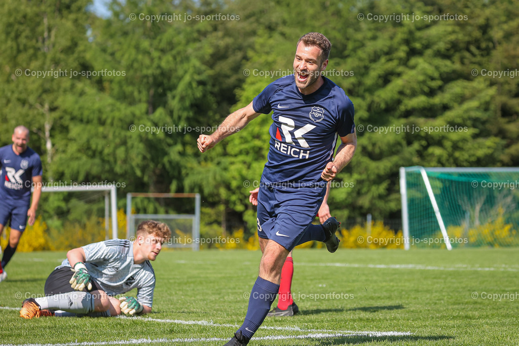 BQ3I2834 | 27.05.2023; Gruppenliga Gi/Mr.; Rasenplatz Eiershausen; SG Eschenburg - FSV Schröck; Ergebnis: 5:1 (2:1)