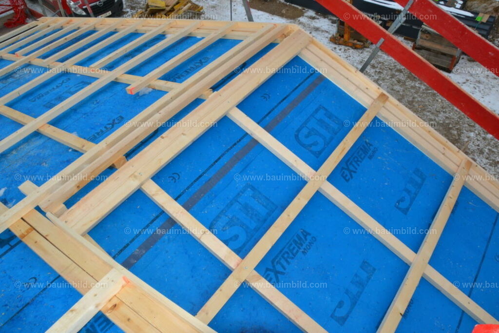 bib-lg09-holzbau-0189 | Nach LV-Leistungsgruppen sortierte Detailfotos über den Bau eines Hauses. Alle Hausbau-Bilder direkt vom Urheber und Autor der Website Haus-Selber-Bauen.com