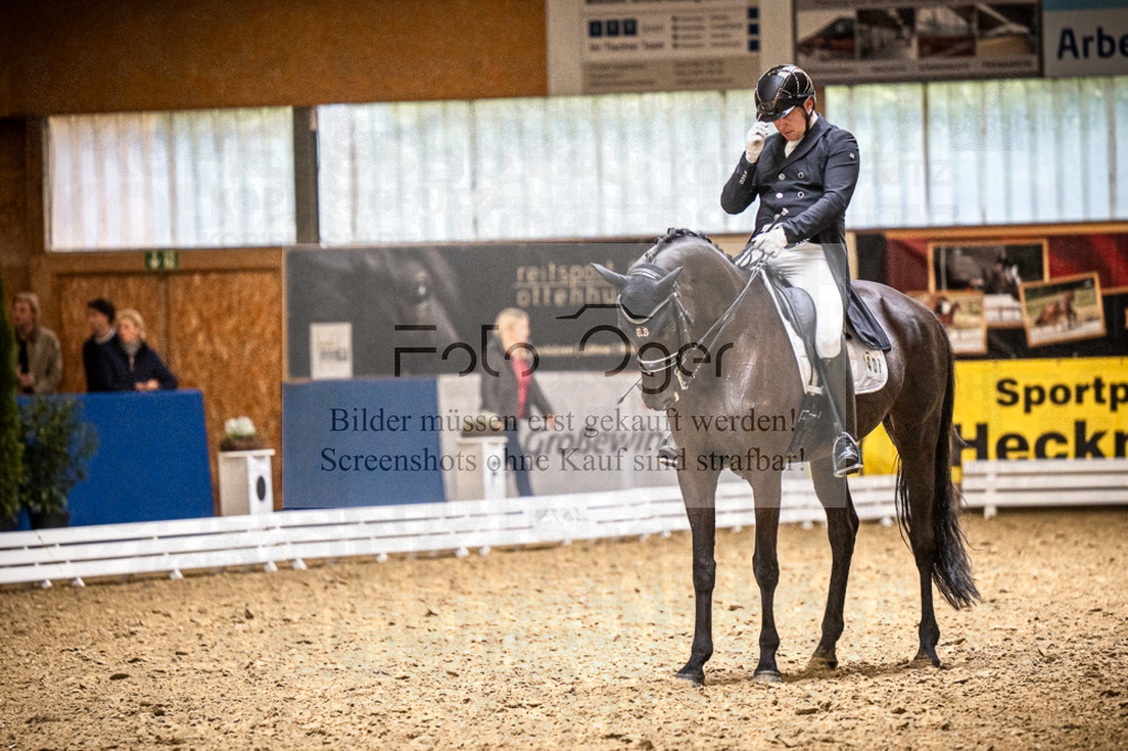 DOS_1874 | Entdecke hochwertige Reitturnierfotos von Foto Oger. Professionell, emotional und authentisch – jetzt Lieblingsmomente im Shop bestellen.Deutschlandweite Turnierfotografie. - Realisiert mit Pictrs.com