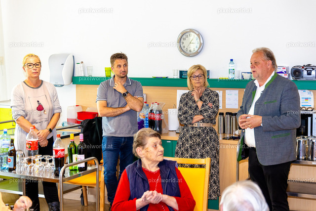 Muttertagsfeier im Bezirksaltenheim Lindl | Bildershop von pixelworld.at - Realisiert mit Pictrs.com