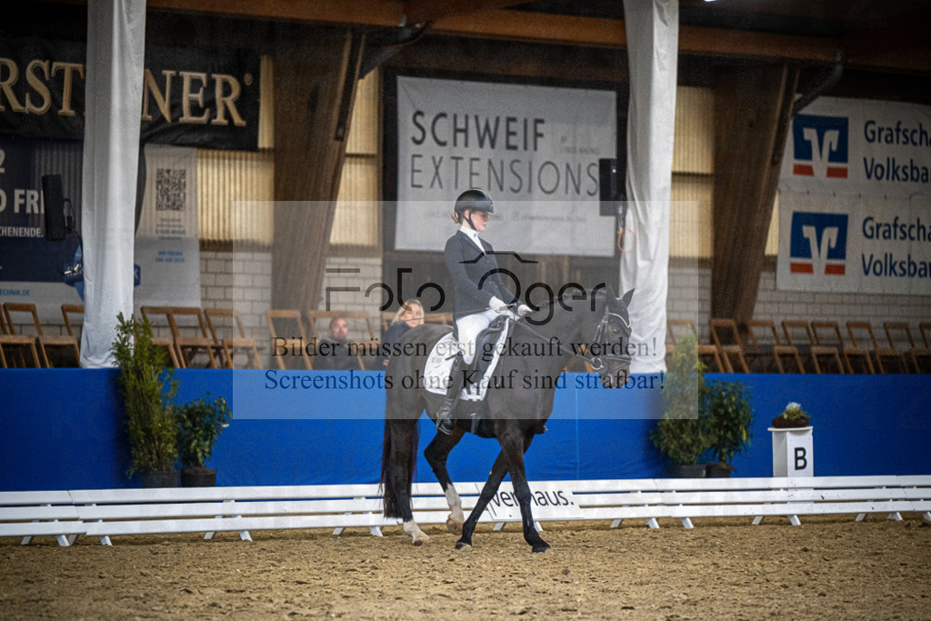 DOS_1624 | Entdecke hochwertige Reitturnierfotos von Foto Oger. Professionell, emotional und authentisch – jetzt Lieblingsmomente im Shop bestellen.Deutschlandweite Turnierfotografie. - Realisiert mit Pictrs.com