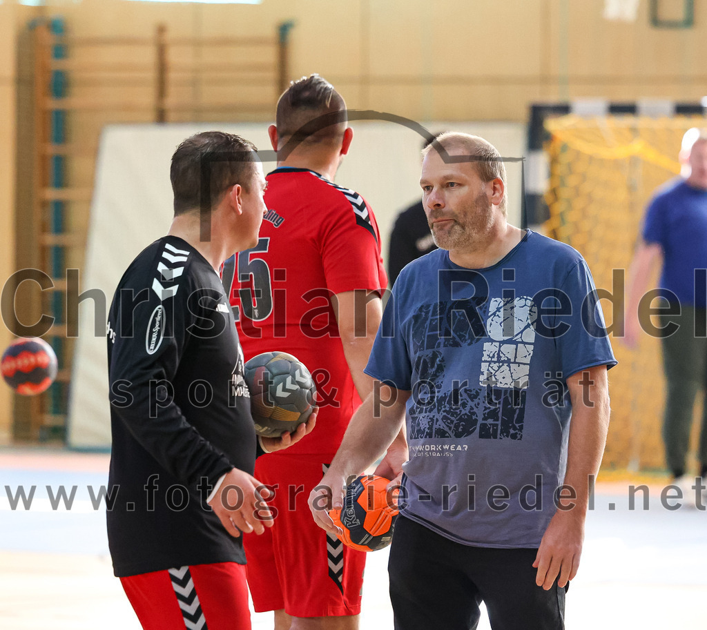 2022-10-16_001_SpVgg_Altenerding_II_gegen_SG_Moosburg_II | Erding, Deutschland, 16.10.2022:
Handball, Bezirksklasse Männer 2022 / 2023, 2. Spieltag, SpVgg Altenerding II gegen SG Moosburg II, Endergebnis: 30:23

Foto: Christian Riedel / fotografie-riedel.net