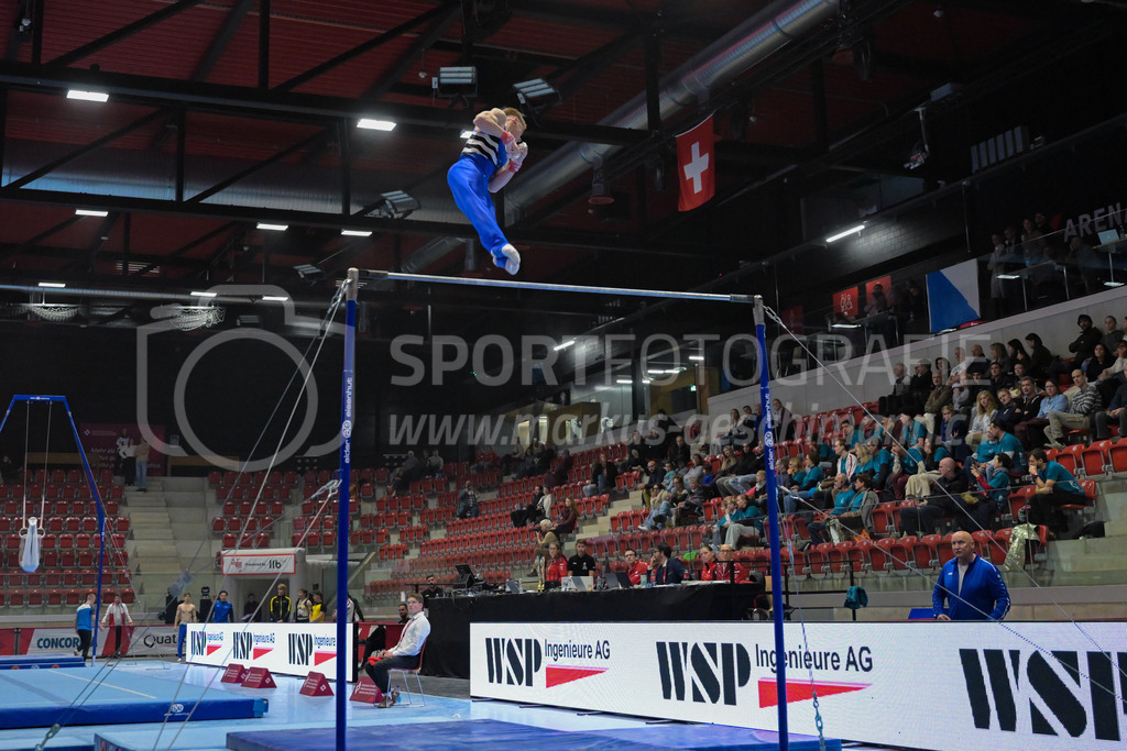 Schweizer Meisterschaften Kunstturnen Mannschaften Männer (B) - 22. November 2025 | Schweizer Meisterschaften Kunstturnen Mannschaften Männer (B)AXA Arena, WinterthurBild: Sportfotografie Markus Aeschimann | www.markus-aeschimann.ch - Realisiert mit Pictrs.com