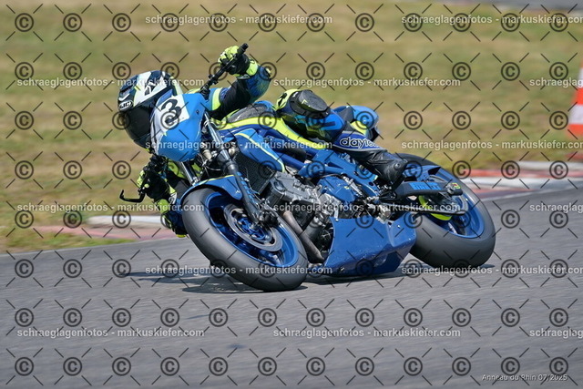 25bt04-1306 | markuskiefer.com - Realisiert mit Pictrs.com