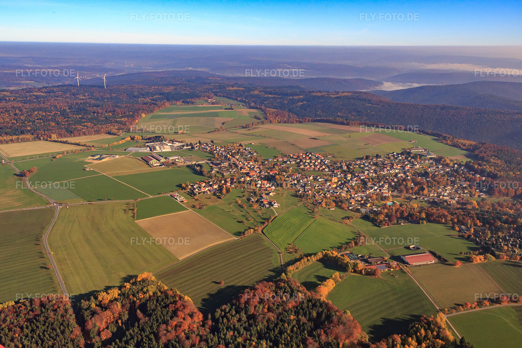 Luftbild: Ortsansicht von Nordosten im Ortsteil Vielbrunn in Michelstadt im Bundesland Hessen in Deutschland. Foto: IMG_084978.jpg vom 01.11.2015 durch Werner Riehm/FLY-FOTO.de