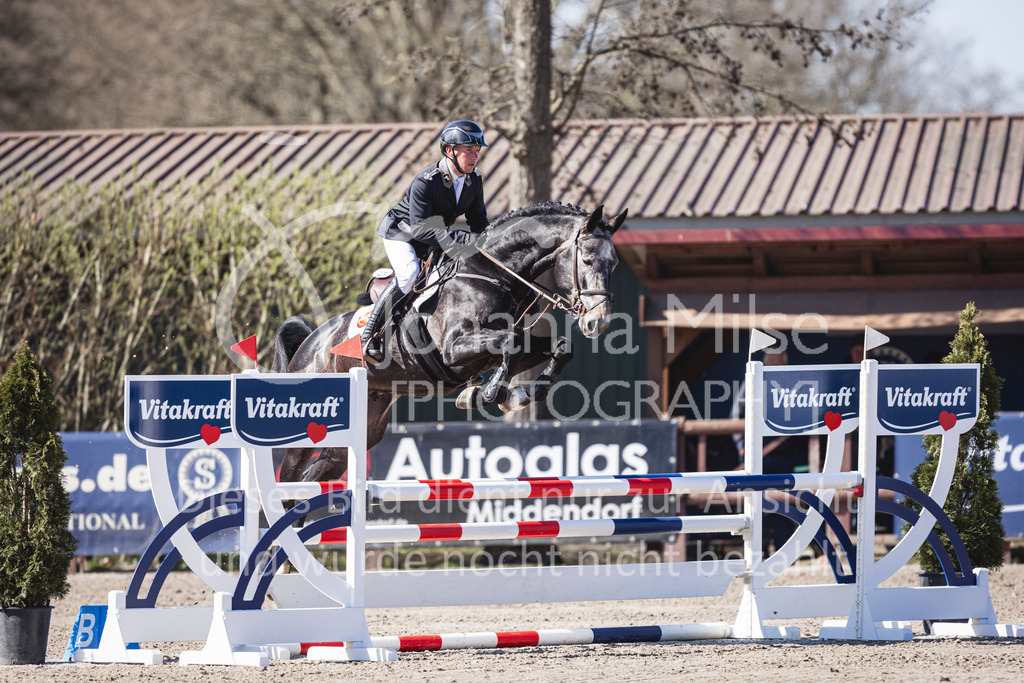 250408_Mühlen_SprPf-A2-312 | Deine schönsten Turniermomente als professionelle Fotos! Entdecke hochwertige Pferdesport-Fotografie im Online-Shop. Jetzt Fotos finden & bestellen!