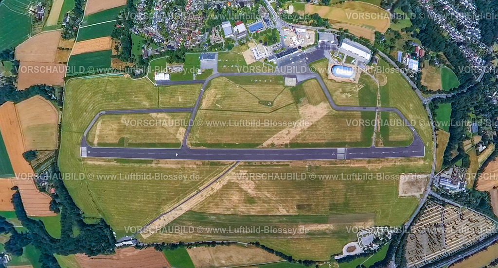 Essen230790010FlughafenEssenMuelheim-2 | Luftbild, Flughafen Essen/Mülheim, Startbahn und Landebahn, Zeppelinhalle, Erdkugel, Fisheye Aufnahme, Fischaugen Aufnahme, 360 Grad Aufnahme, tiny world, Holthausen - Südost, Mülheim an der Ruhr, Ruhrgebiet, Nordrhein-Westfalen, Deutschland