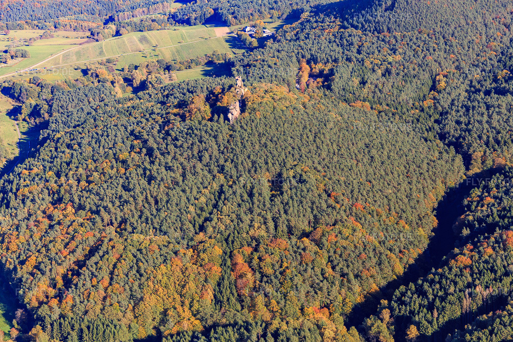 Luftbild: Bruchweiler Geiersteine in Bruchweiler-Bärenbach im Bundesland Rheinland-Pfalz in Deutschland. Foto: IMG_103913.jpg vom 14.10.2017 durch Werner Riehm/FLY-FOTO.de