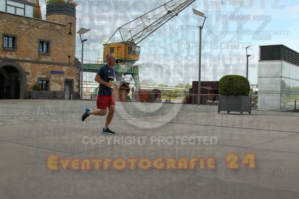 250920_1522_EV4_8599 | Sportfotografie im Rhein-Sieg Kreis, Köln, Bonn, NRW, Rheinland Pfalz, Hessen, etc. Unser Tätigkeitsfeld umfasst den Laufsport vom Volkslauf über den Marathon, Duathlon, Triathon bis zum Ultralauf wie Kölnpfad Ultra oder Schindertrail.