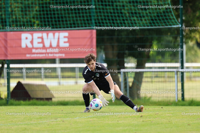 Fußball I Herren I Senioren Landesliga Holstein I 5. Spieltag I SC Rönnau - VfB Lübeck U21 I 23.08.2025.144 | Fyn-Luca Lewinski (1, VfB Lübeck U21) - Realisiert mit Pictrs.com