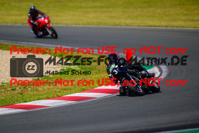 MaZZes_FotoMatrix_240725_6007705_6656 | GRUEN