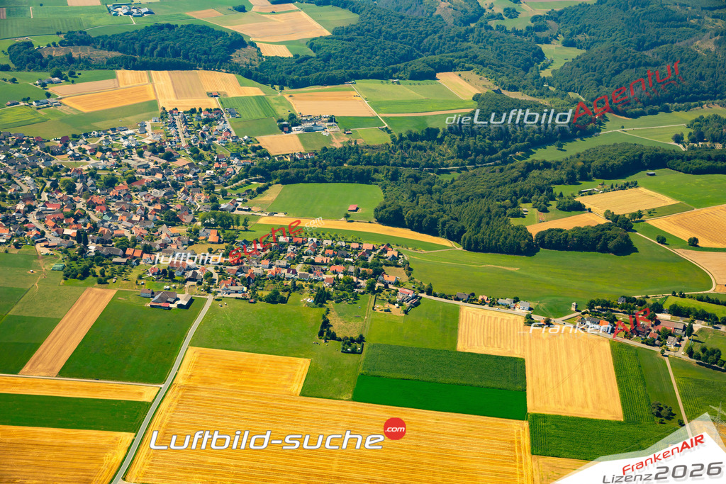 Die Luftaufnahme Giershagen - Marsberg wurde 2022 vom Flugzeug aus (keine Drohne) erstellt. Hohe Auflösung -für große Poster und Wandbilder geeignet - Garantiert!