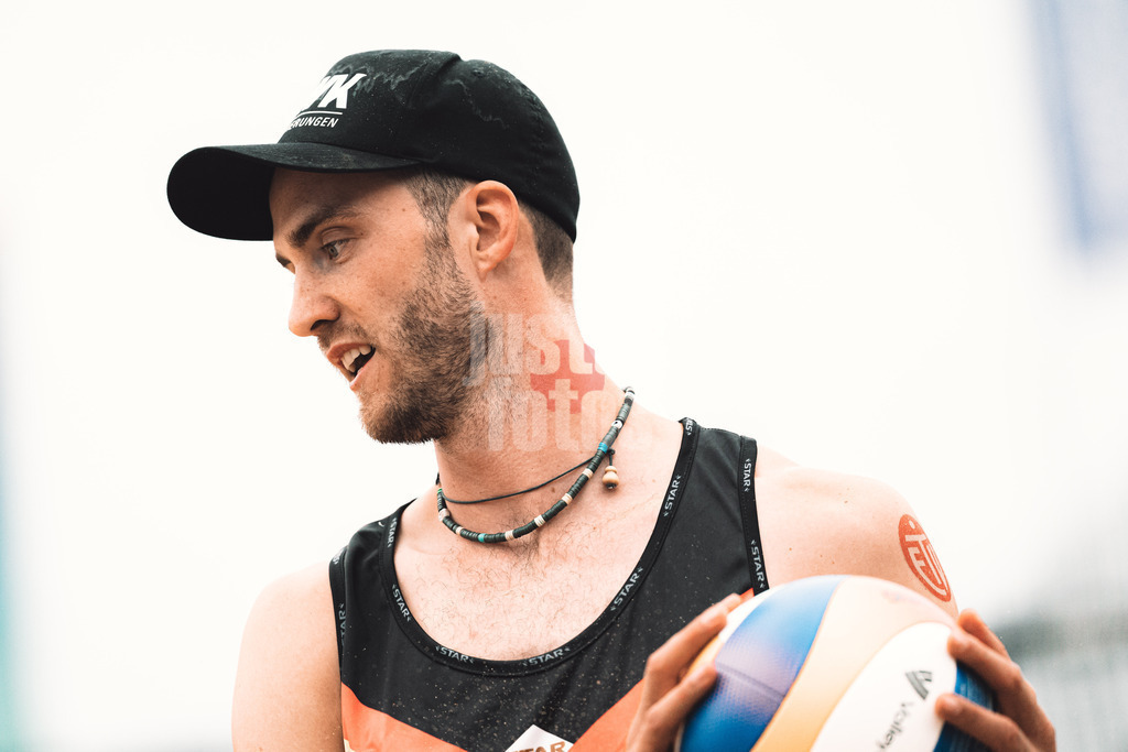 Beachvolleyball | Männer | Queen and King of the Court | Hamburg | 02.06.2024 | Clemens Wickler Portrait