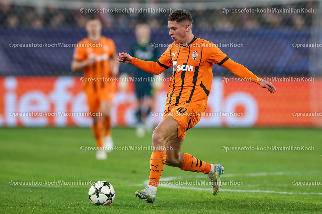 UCL10122402305 | 10.12.2024, Fußball, UEFA Champions League, Schachtar Donezk - FC Bayern München, Arena AufSchalke Gelsenkirchen, 8. Spieltag Saison 2024 2025: Georgiy Sudakov (Schachtar Donezk #10)DFB regulations prohibit any use of photographs as image sequences and or quasi-video.