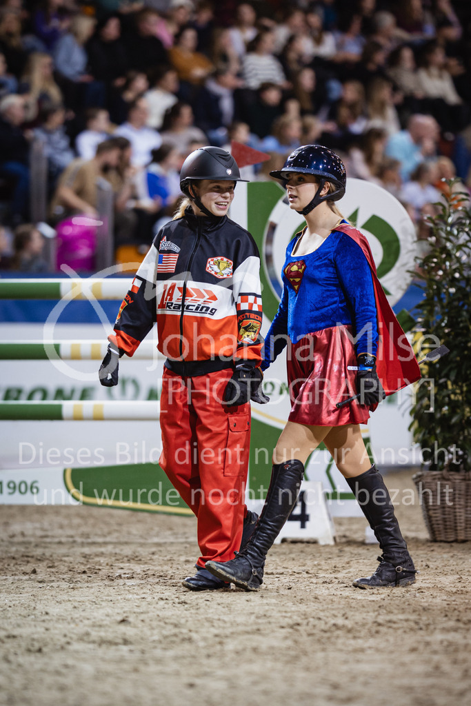 240113_Münster_Kostümspringen-314 | Deine schönsten Turniermomente als professionelle Fotos! Entdecke hochwertige Pferdesport-Fotografie im Online-Shop. Jetzt Fotos finden & bestellen!