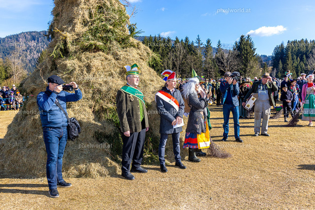 Bärentreiben in Steuerberg | Bildershop von pixelworld.at - Realisiert mit Pictrs.com