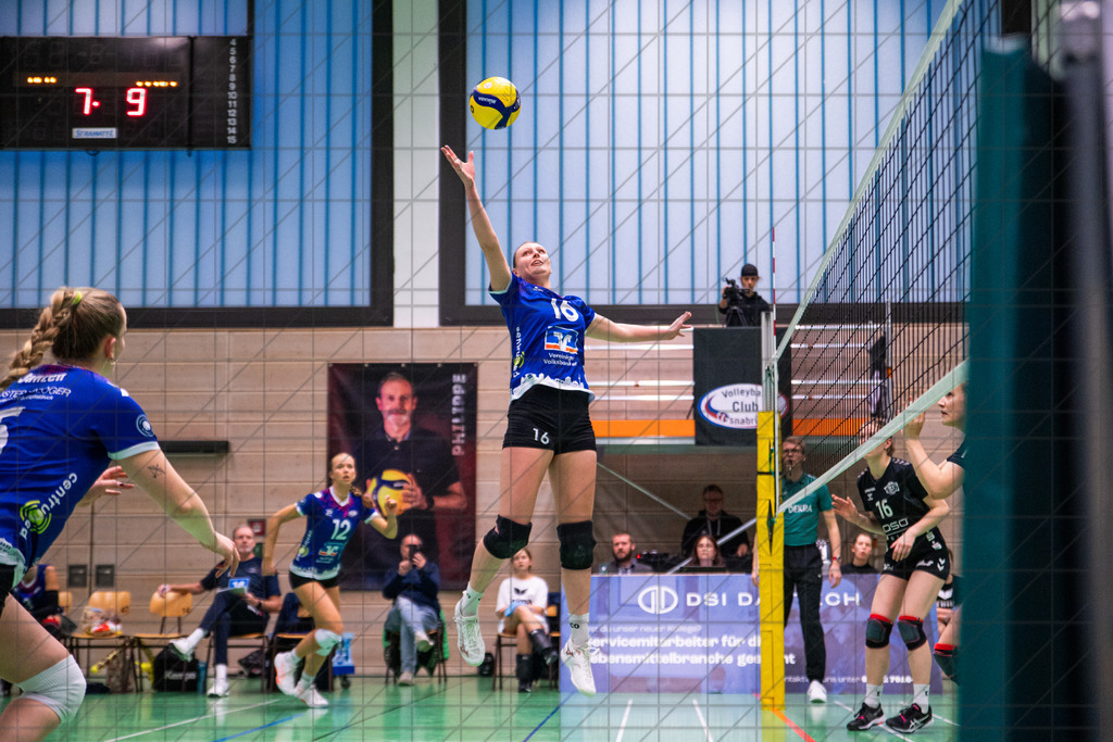 2. VBLF Nord 25/26 | Spiel 4041 | VC Osnabrück vs. RC Sorpesee | //  30.11.25: 2. VBLF Nord 25/26 | Spiel 4041 | VC Osnabrück vs. RC Sorpesee / Osnabrück / Deutschland  //   CREDIT:www.bullenfotos.de, Martin König, Hörner Weg 40, D-49078 Osnabrück, +4917663732967 // Nutzung und Weitergabe nur zu den vereinbarten Zwecken. Presseanfragen an Ersteller. Alle Rechte beim Ersteller. Honorierung nach MFM. - Realisiert mit Pictrs.com