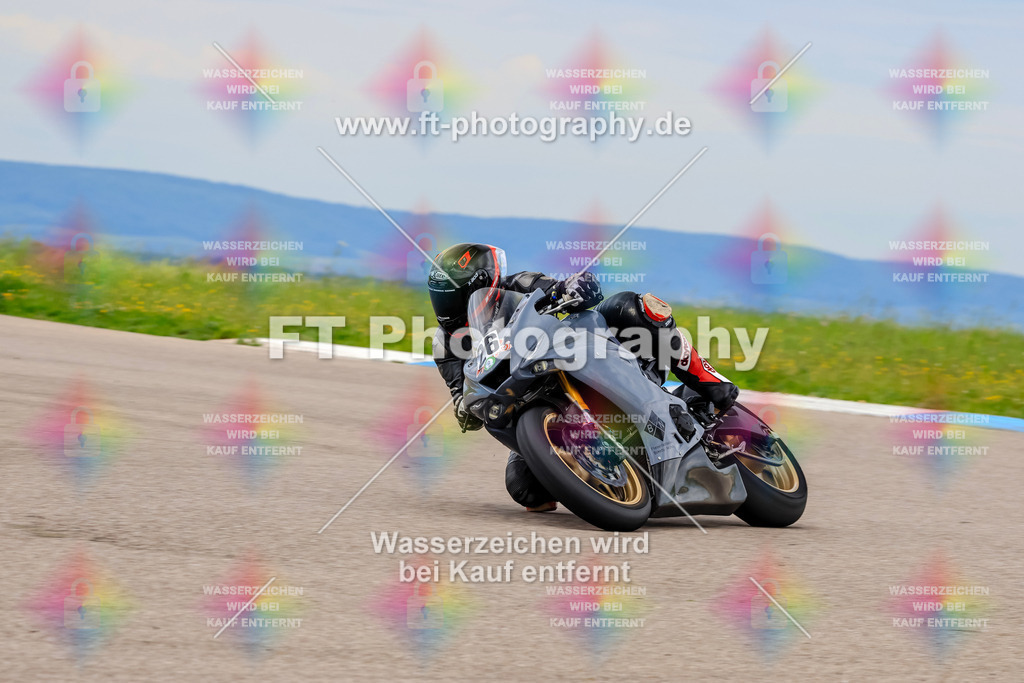 MotoTeam-2767 | Hier findet Ihr Bilder von Touristenfahrten auf der Nürburgring Nordschleife oder von anderen Veranstaltungen die ich besucht habe. Viel Spass beim Durch Schauen 