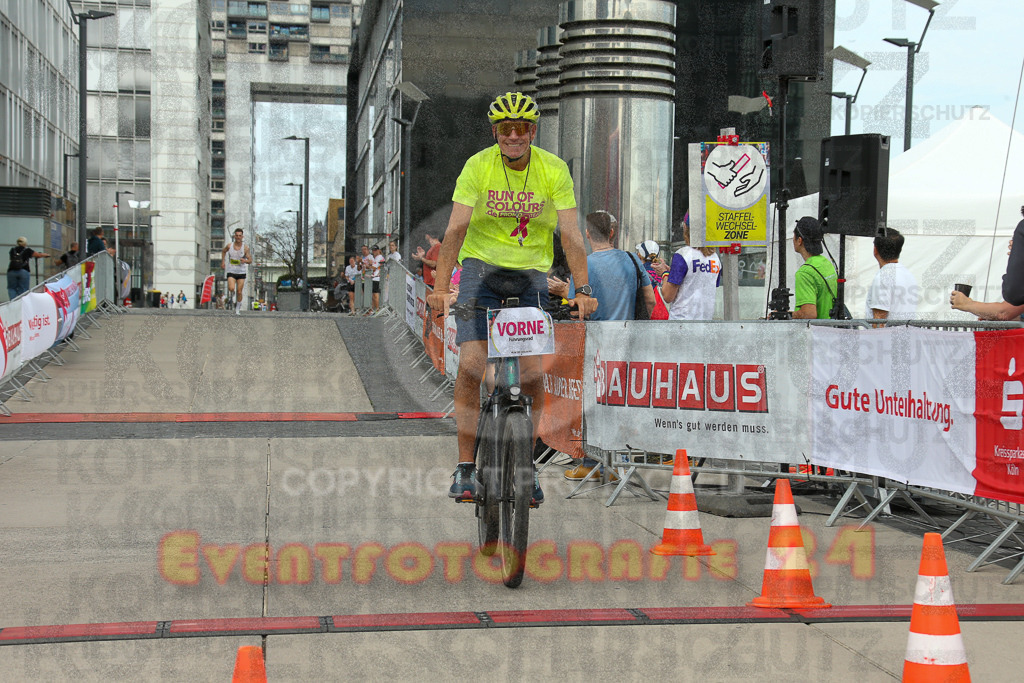 250920_1316_EX1_3940 | Sportfotografie im Rhein-Sieg Kreis, Köln, Bonn, NRW, Rheinland Pfalz, Hessen, etc. Unser Tätigkeitsfeld umfasst den Laufsport vom Volkslauf über den Marathon, Duathlon, Triathon bis zum Ultralauf wie Kölnpfad Ultra oder Schindertrail.