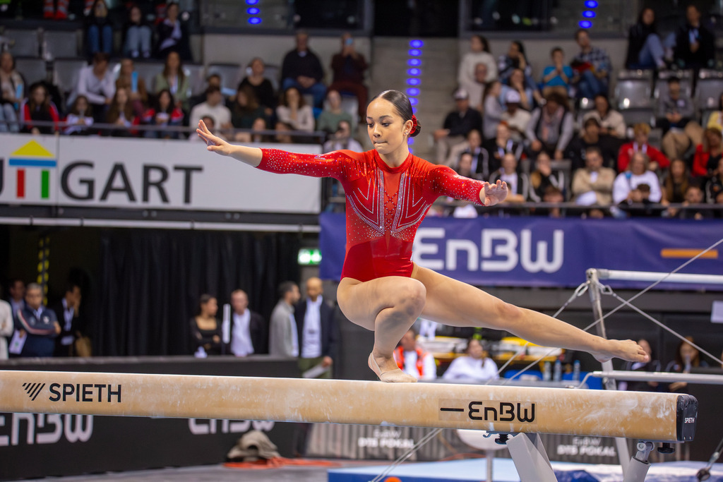EnBW DTB-Pokal Stuttgart 2025, Mixed Cup***Lia Redick (Kanada) am Schwebebalken | EnBW DTB-Pokal Stuttgart 2025, Mixed Cup***Lia Redick (Kanada) am Schwebebalken - Realisiert mit Pictrs.com