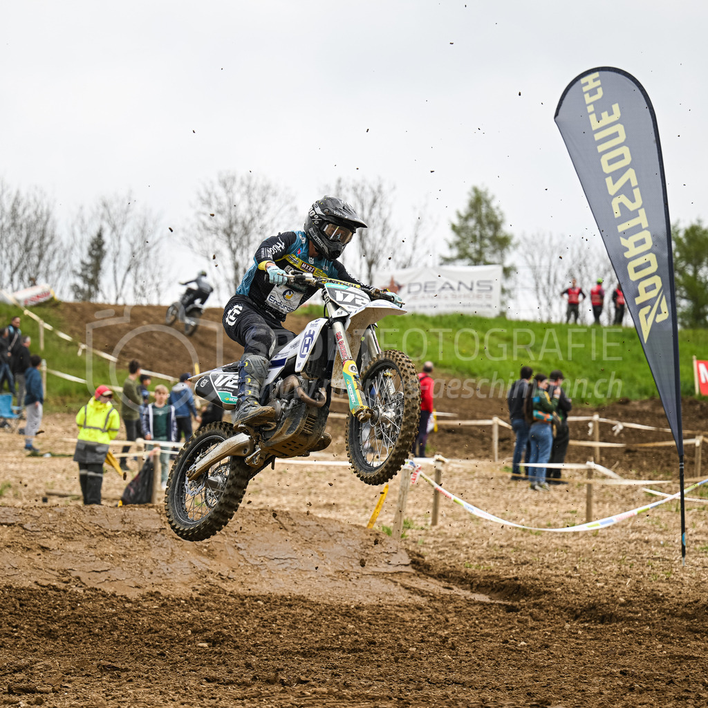 Motocross Schlatt bei Winterthur - 30. April 2023 | #172 Peter Mirco aus Muhen (CH) auf Husqvarna in der Kategorie ProRace Serie am Motocross Schlatt bei Winterthur, 30. April 2023. 
Instagram: @mx_schlatt | @mc_wila | @sam_schweiz
Bild: Sportfotografie Markus Aeschimann | www.markus-aeschimann.ch - Realisiert mit Pictrs.com