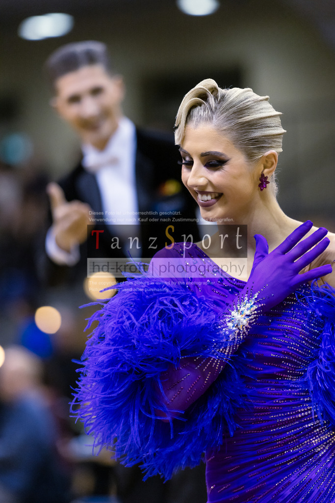 20241102_DM_HGR_Std_10248 | Tanzsportbilder, Standardtanz, Lateintanz, WDSF, DTV, LTVB, dancecomp, goc, hessen tanzt, blaues band der spree, walzer, tango, wiener walzer, slowfox, quickstepp, samba, rumba, cha-cha-cha, paso doble. jive, hd-kroft photography, turniertanzsport