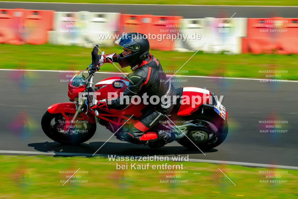 _NBG4584 | Hier findet Ihr Bilder von Touristenfahrten auf der Nürburgring Nordschleife oder von anderen Veranstaltungen die ich besucht habe. Viel Spass beim Durch Schauen 