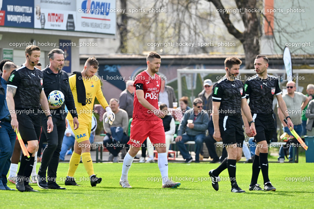 Donau Klagenfurt vs. SAK | #99 Arian Rener SAK, #22 Leo Ejup SAK, #24 Zoran Vukovic SV Donau, Jasmin Muratovic Referee, Jürgen Hartenberger Referee, Stephan Orel Referee, SV Donau Klagenfurt vs. SAK, SV Donau Klagenfurt vs. SAK am 11.04.2026 in Klagenfurt (Sportplat Donau ), Austria, (Photo by Bernd Stefan)