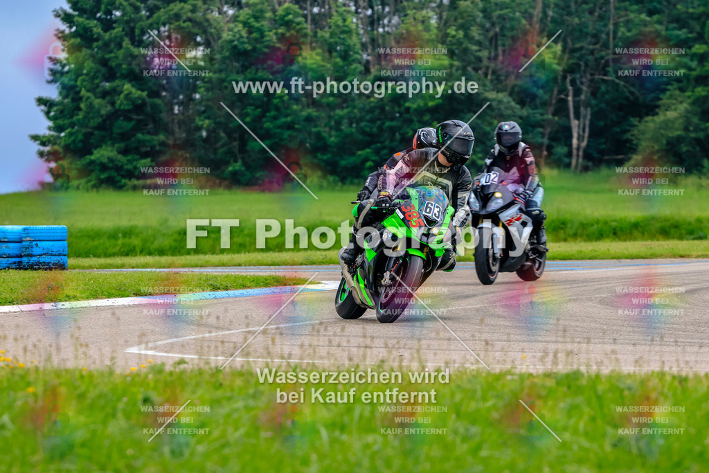 MotoTeam-7995 | Hier findet Ihr Bilder von Touristenfahrten auf der Nürburgring Nordschleife oder von anderen Veranstaltungen die ich besucht habe. Viel Spass beim Durch Schauen 
